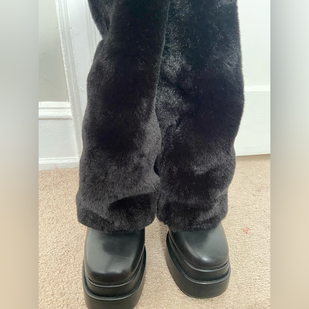 Fur Fold Over Azalea Wang boots - Picture 3 of 7